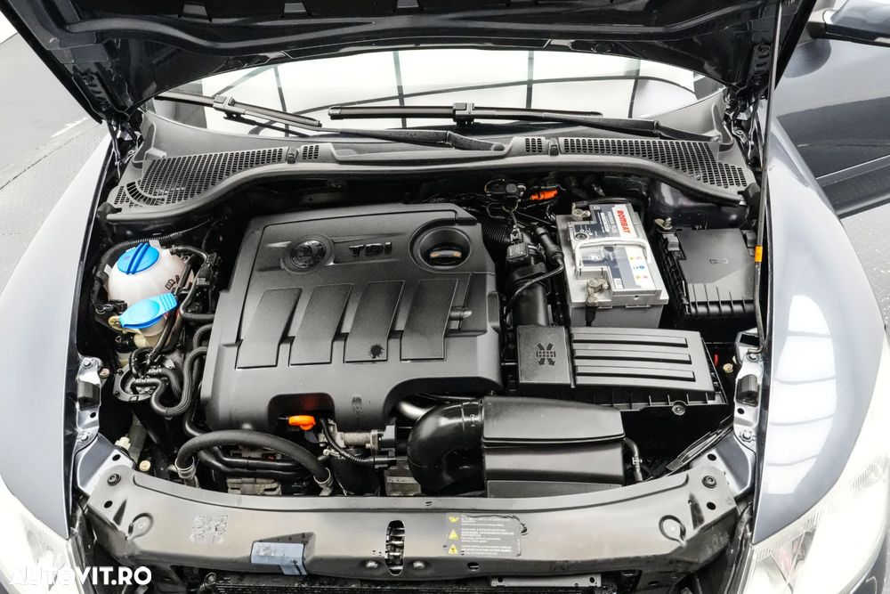 Skoda Octavia 1.6 TDI DPF DSG IMPULS EDITION - 24