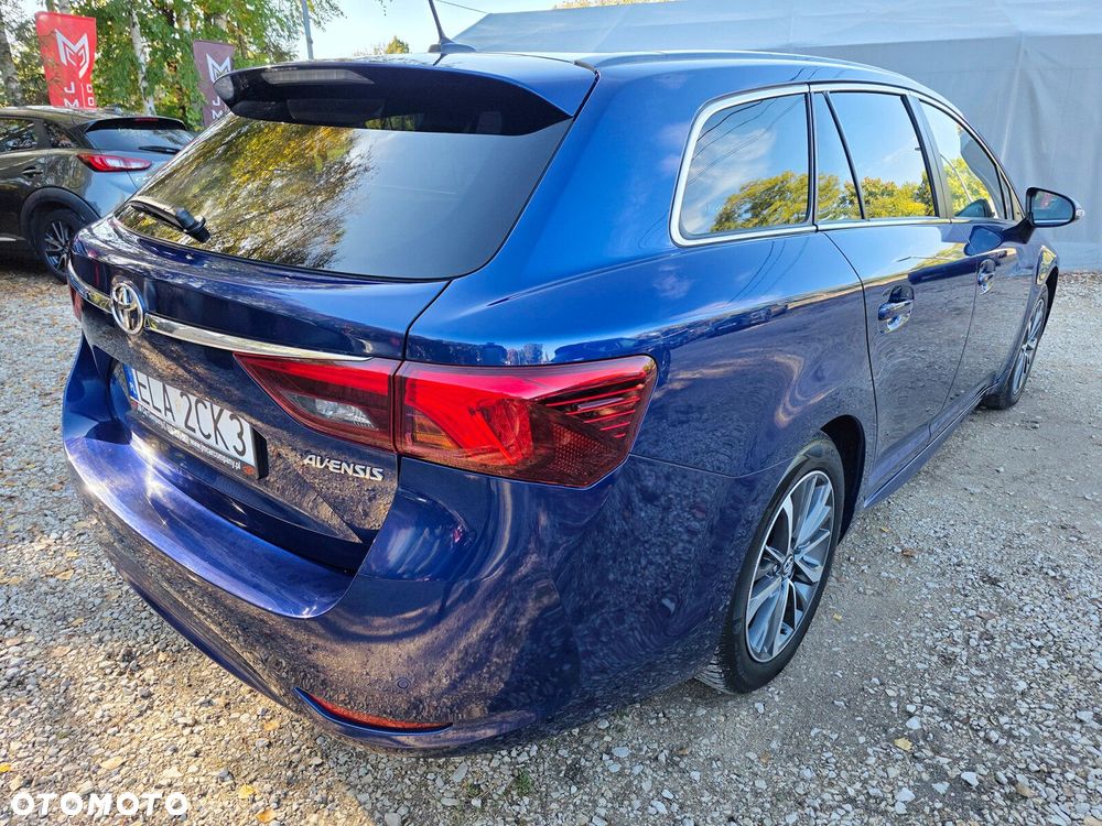 Toyota Avensis - 21