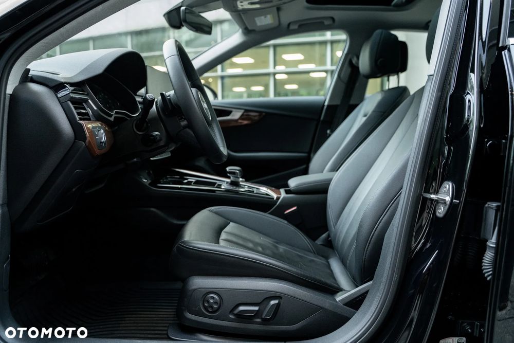 Audi A4 Limousine 40 TFSI quattro S tronic - 8