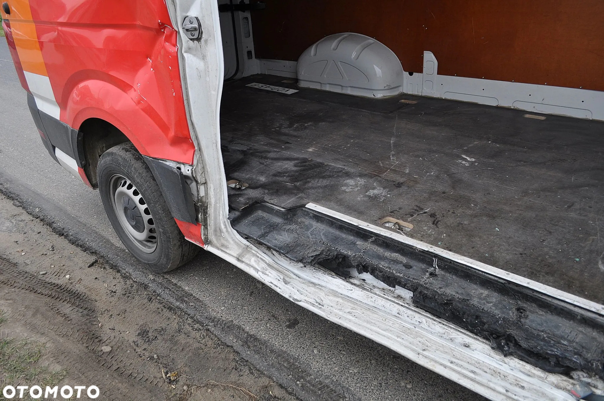 Volkswagen Crafter - 13