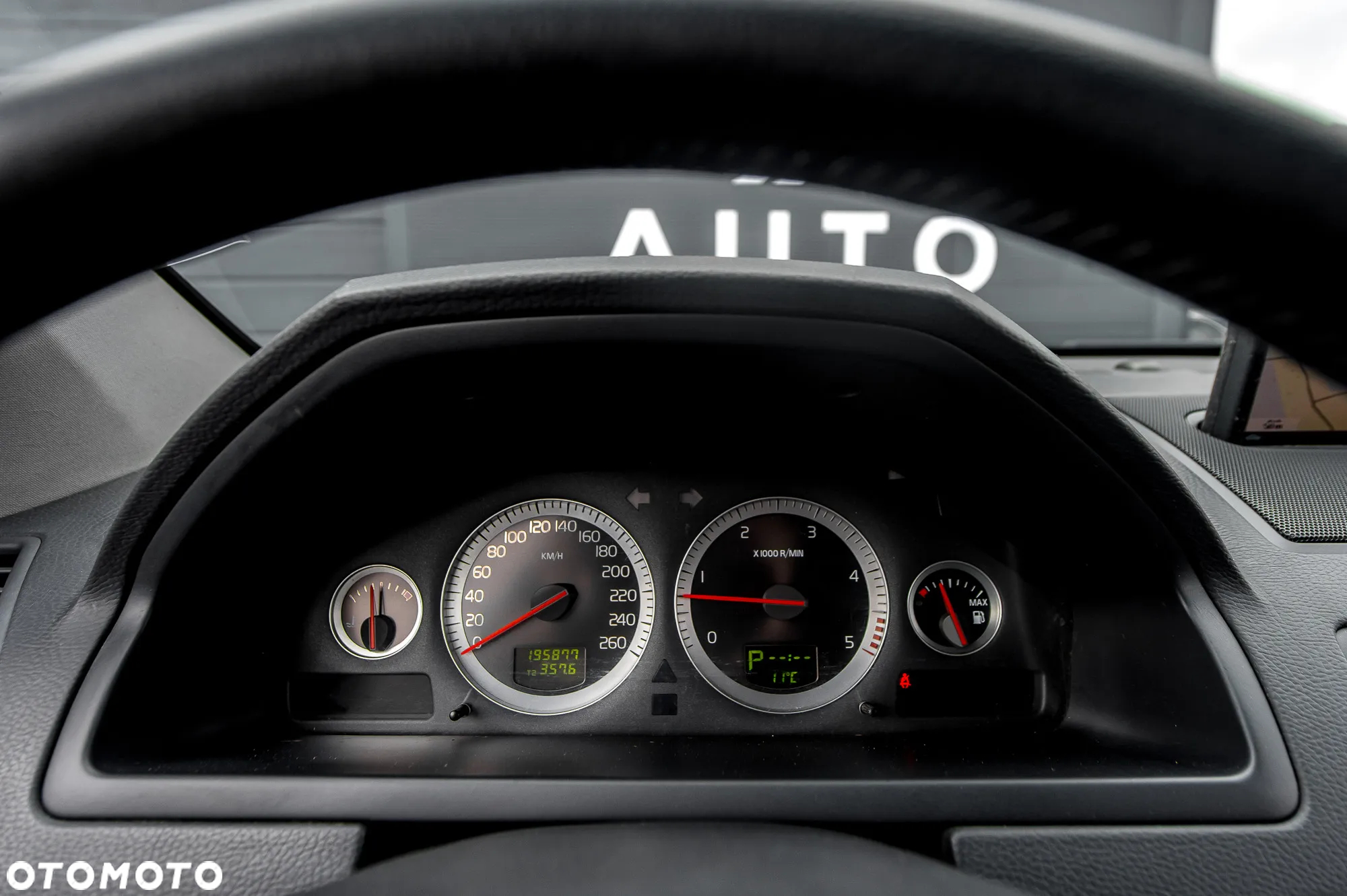 Volvo XC 90 - 22