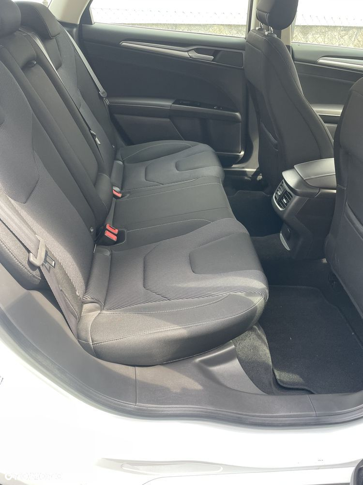 Ford Mondeo 2.0 TDCi Titanium - 17