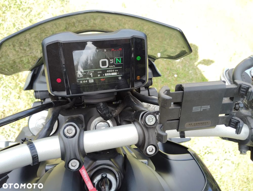 Yamaha MT - 4