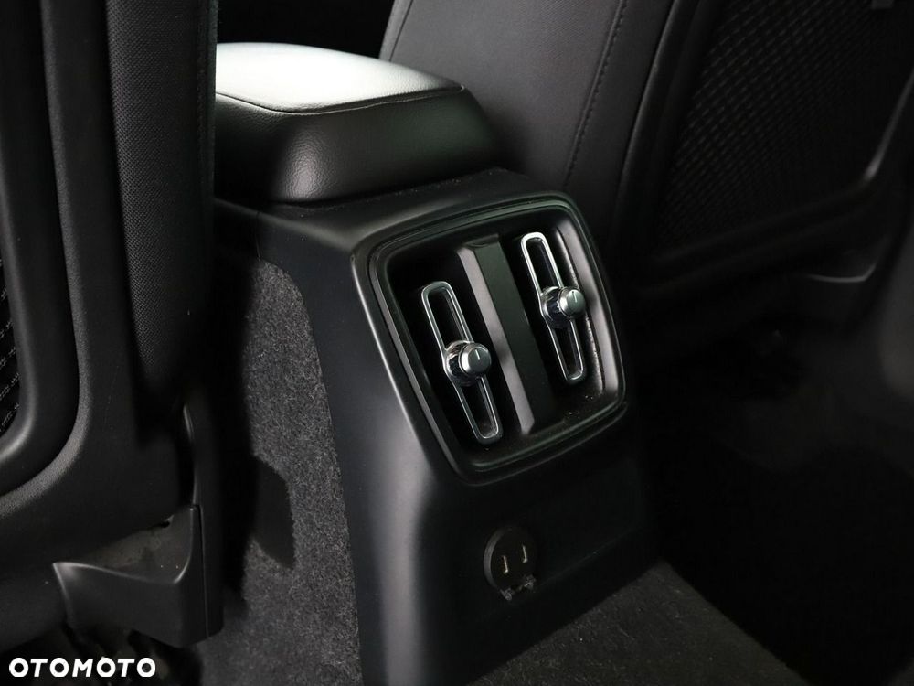 Volvo XC 40 T5 Plug-In Hybrid Inscription Expression Pro - 35