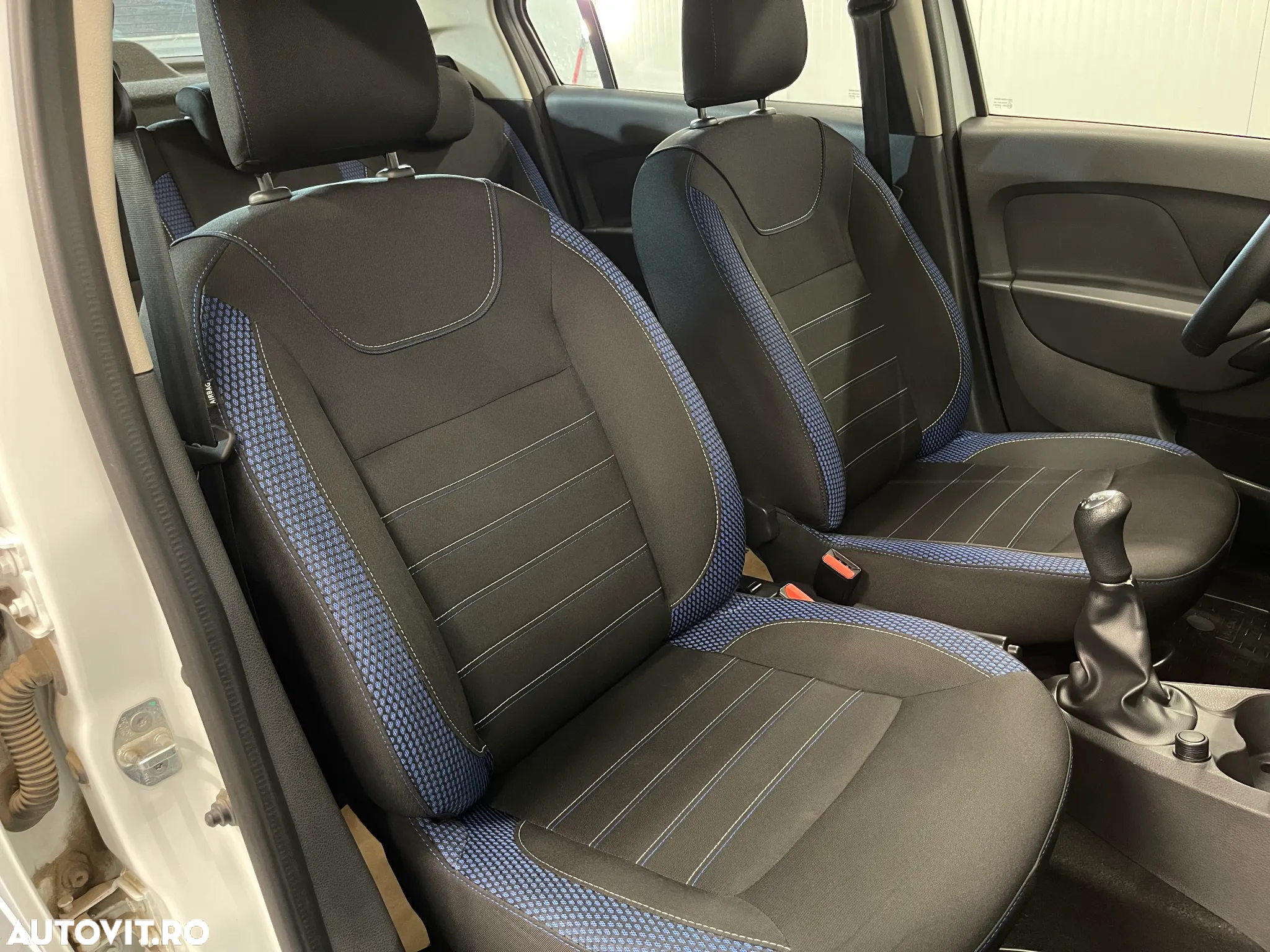 Dacia Logan 1.5 Blue dCi Prestige - 9