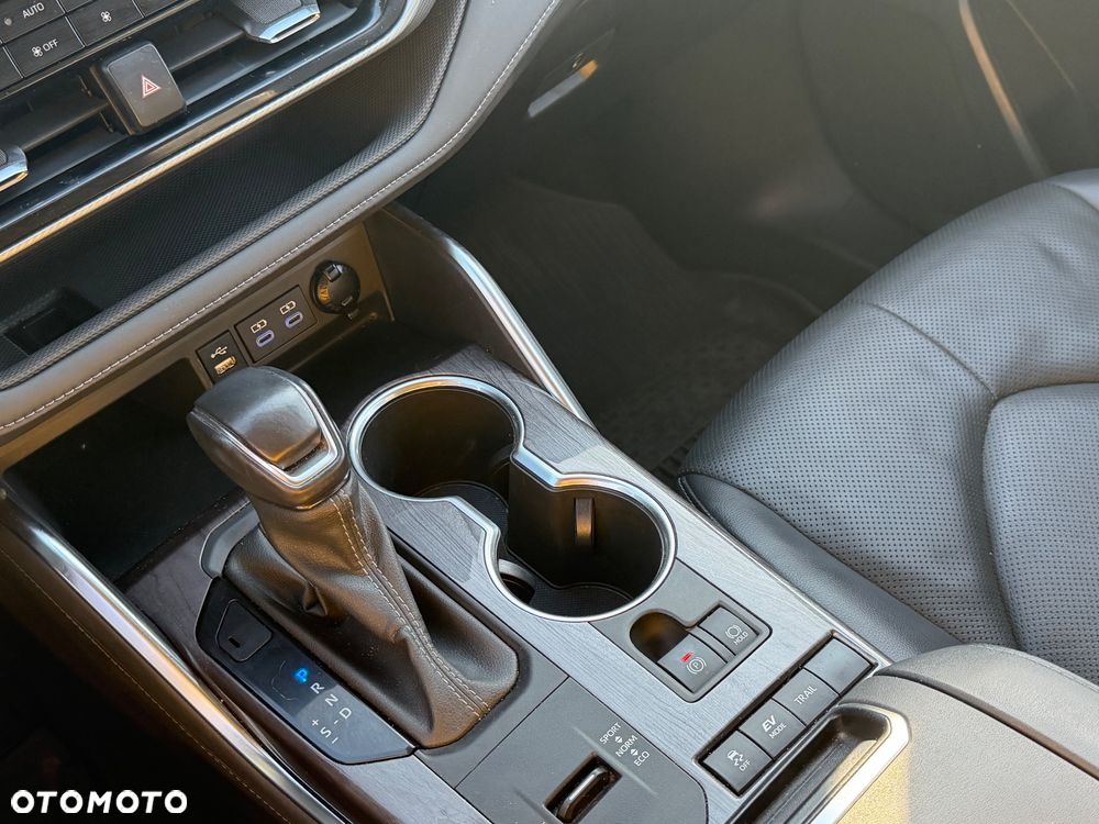 Toyota Highlander 2.5 Hybrid Prestige - 26