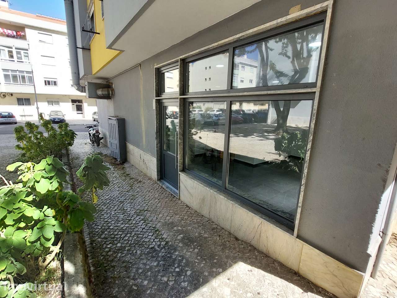 Fantástica Loja Remodelada na Serra das Minas - Grande imagem: 3/15