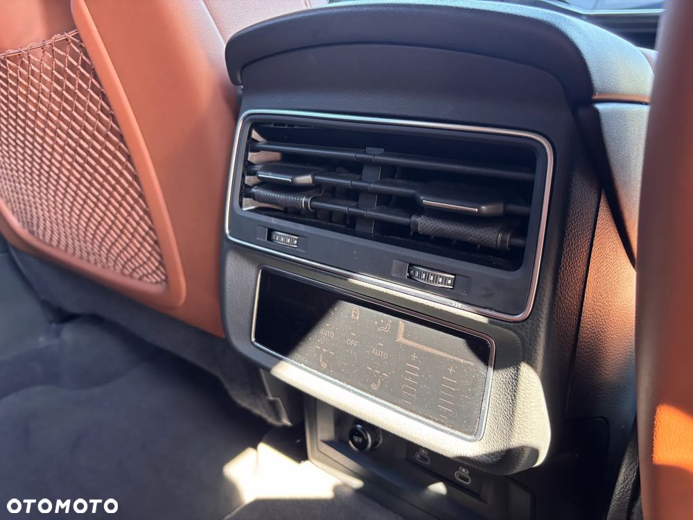 Audi Q7 55 TFSI quattro tiptronic S line - 25