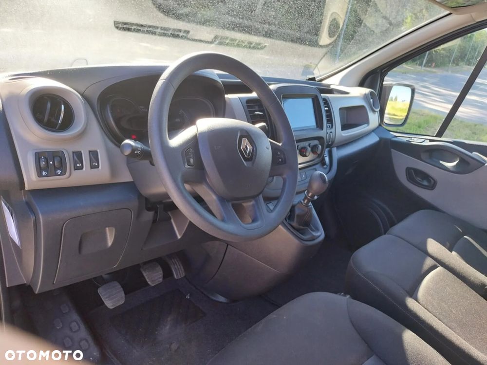 Renault Trafic - 8