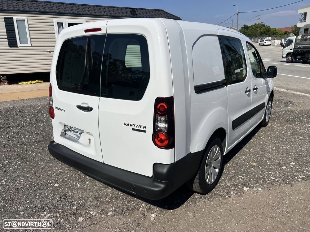 Peugeot e partner van eletrica longa 3 lugares bateria propria - 9