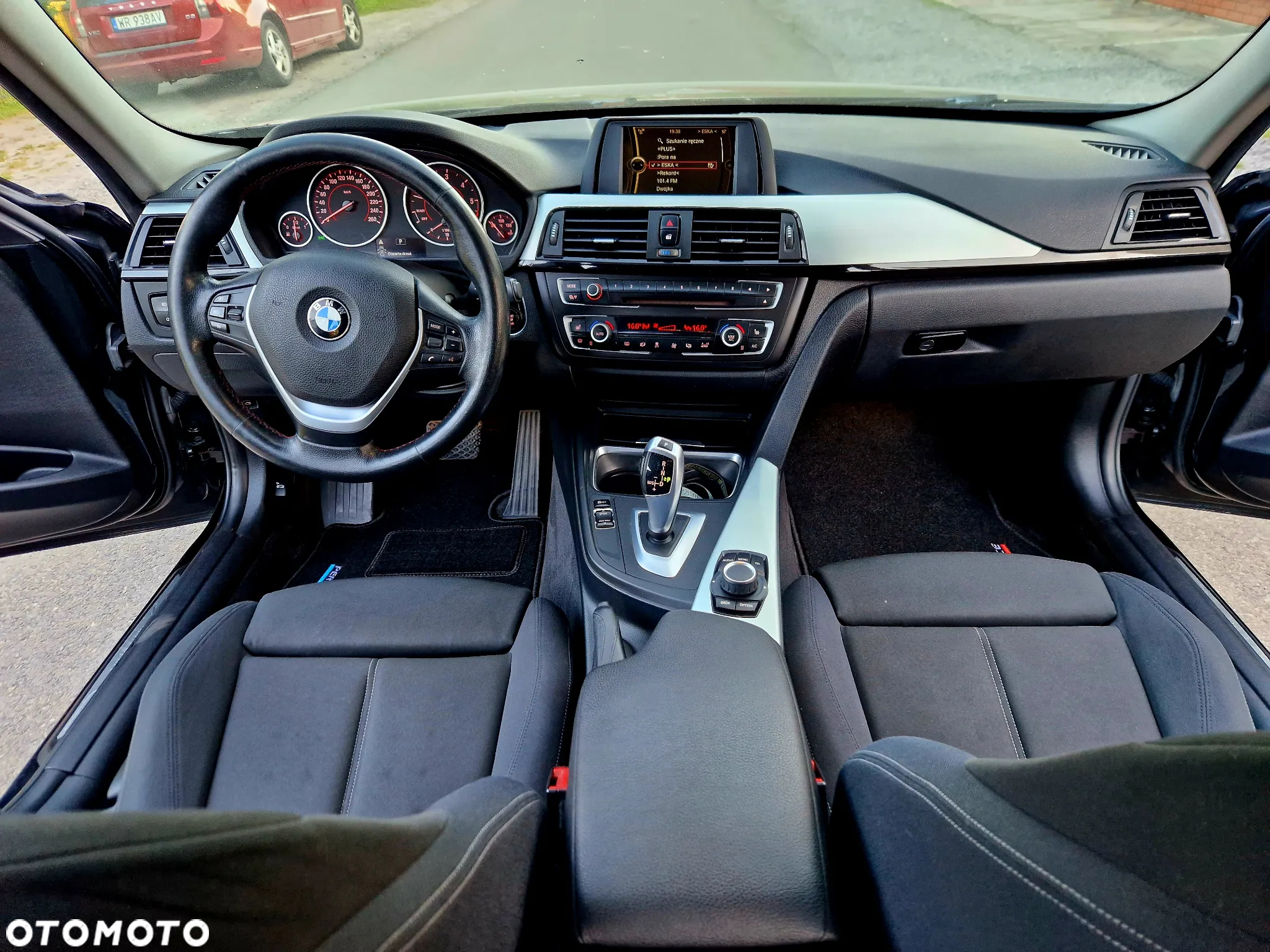 BMW Seria 3 320d Touring Sport Line - 8