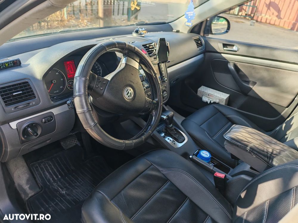 Volkswagen Golf 1.9 TDI Comfortline DPF DSG - 9