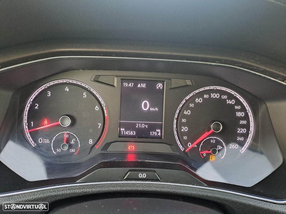 Volkswagen T-Roc 1.5 TSI Style — fotografia 13