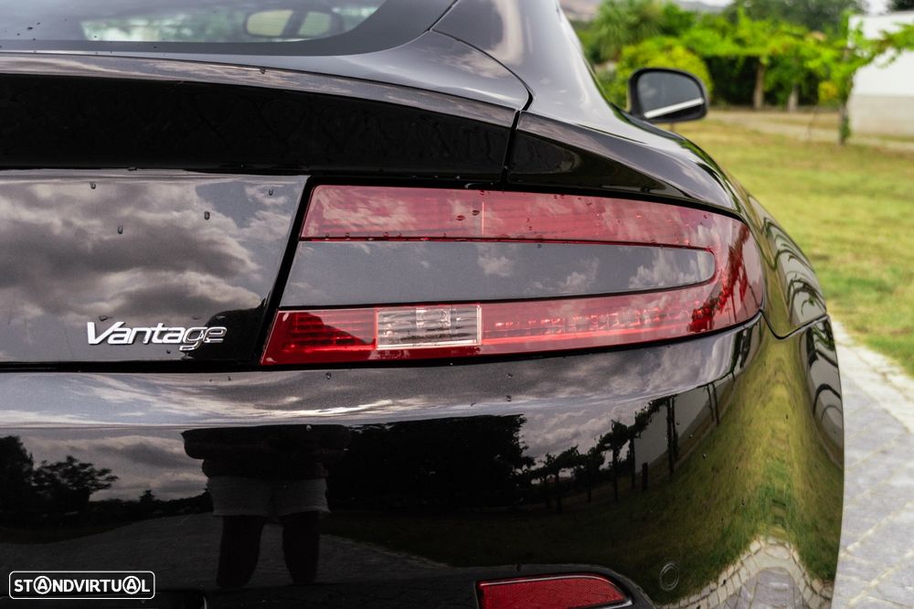 Aston Martin Vantage Coupe V8 Sportshift - 51