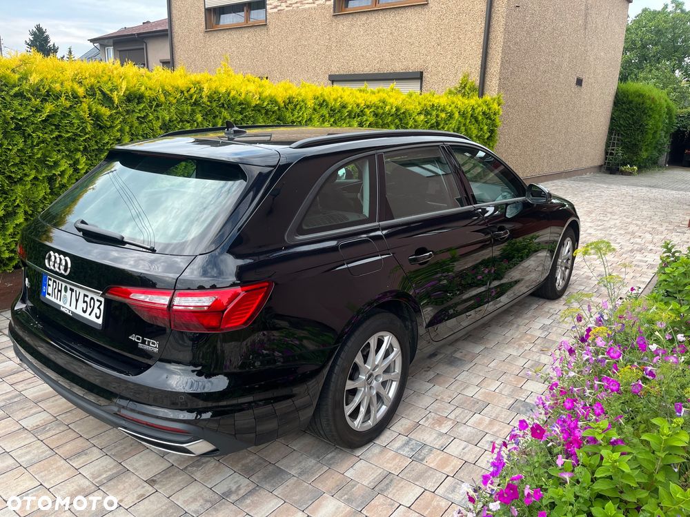 Audi A4 Avant 40 TDI S tronic design - 11