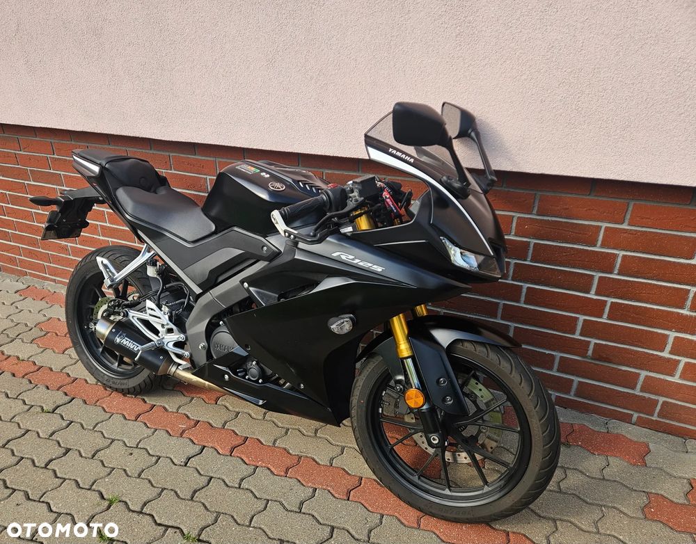 Yamaha YZF - 1