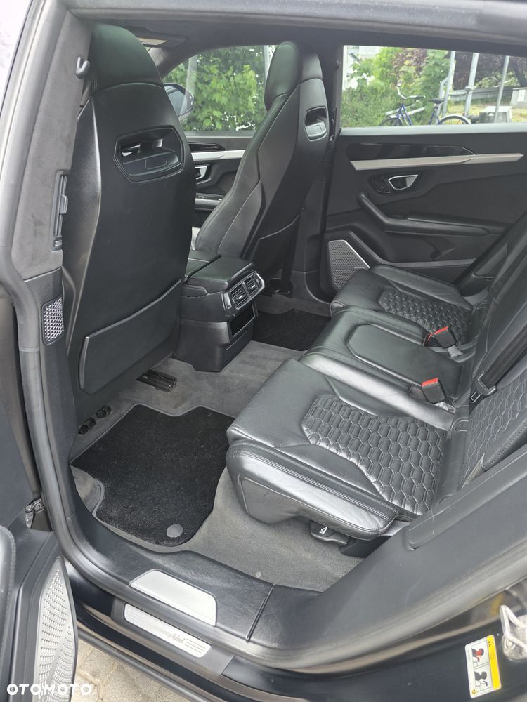 Lamborghini Urus - 17
