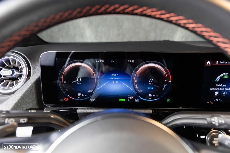 Mercedes-Benz GLA 250 e AMG Line - 32
