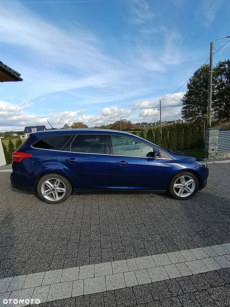 Ford Focus 1.5 EcoBoost Titanium ASS - 6