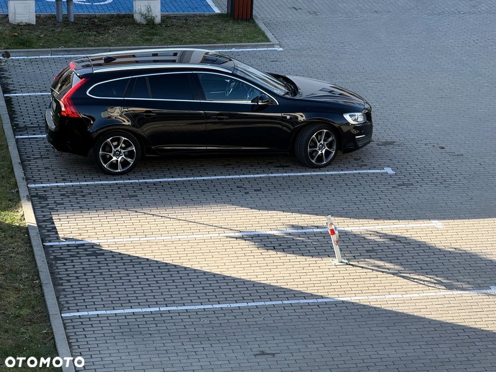 Volvo V60 D4 Drive-E Ocean Race - 10