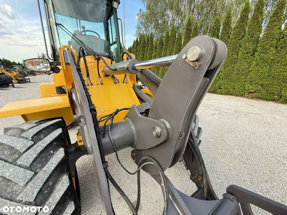 Volvo L30G / ORYGINAŁ / PIĘKNIE UTRZYMANA  / SILNA I SZYBKA / ZADBANA / SPROWADZONA Z NIEMIEC / 407 409 406 60 70 M 506 509 L30 L35 B G - 26