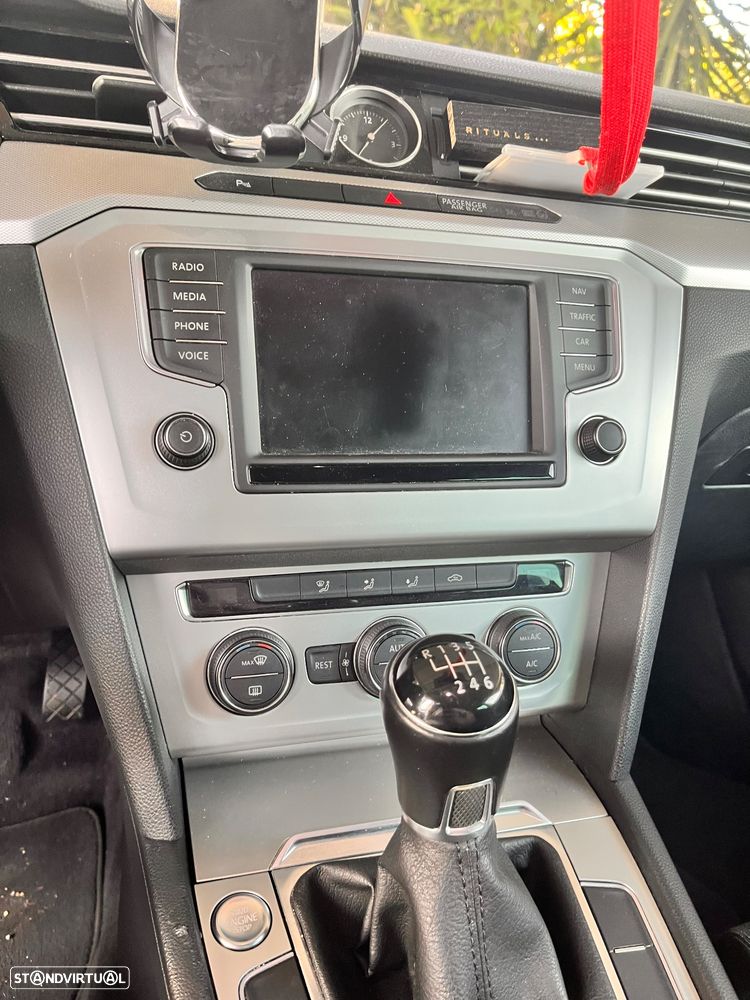 VW Passat Variant 1.6 TDI (BlueMotion ) Comfortline - 13