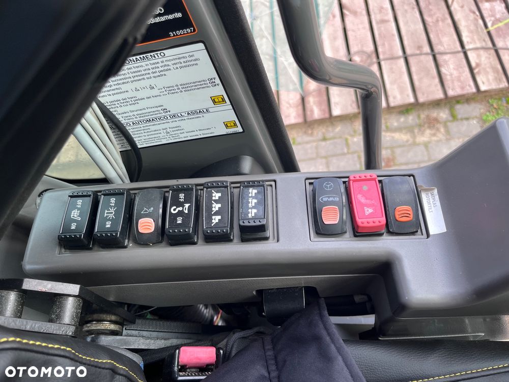 Hitachi ZX145W-3 - 34