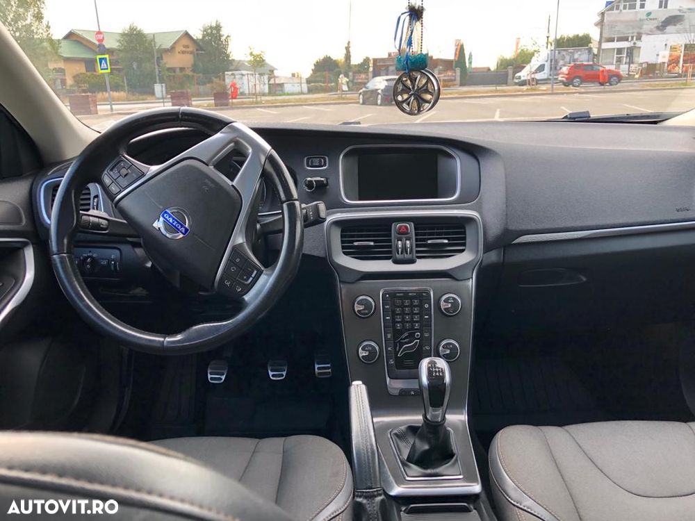 Volvo V40 Cross Country D2 - 12