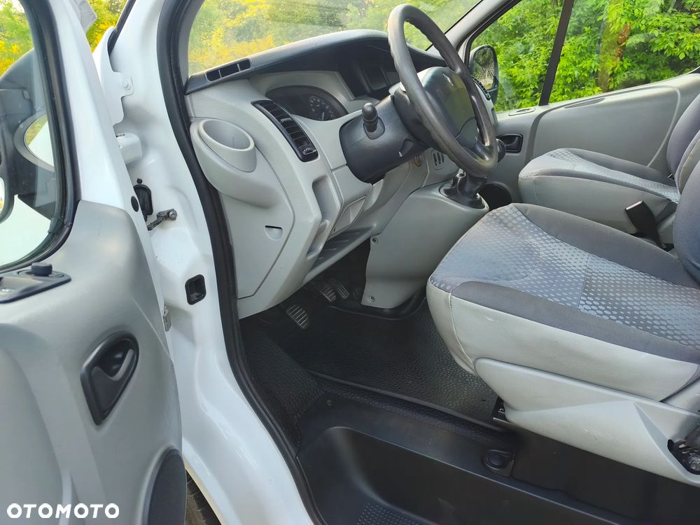 Renault TRAFIC - 18