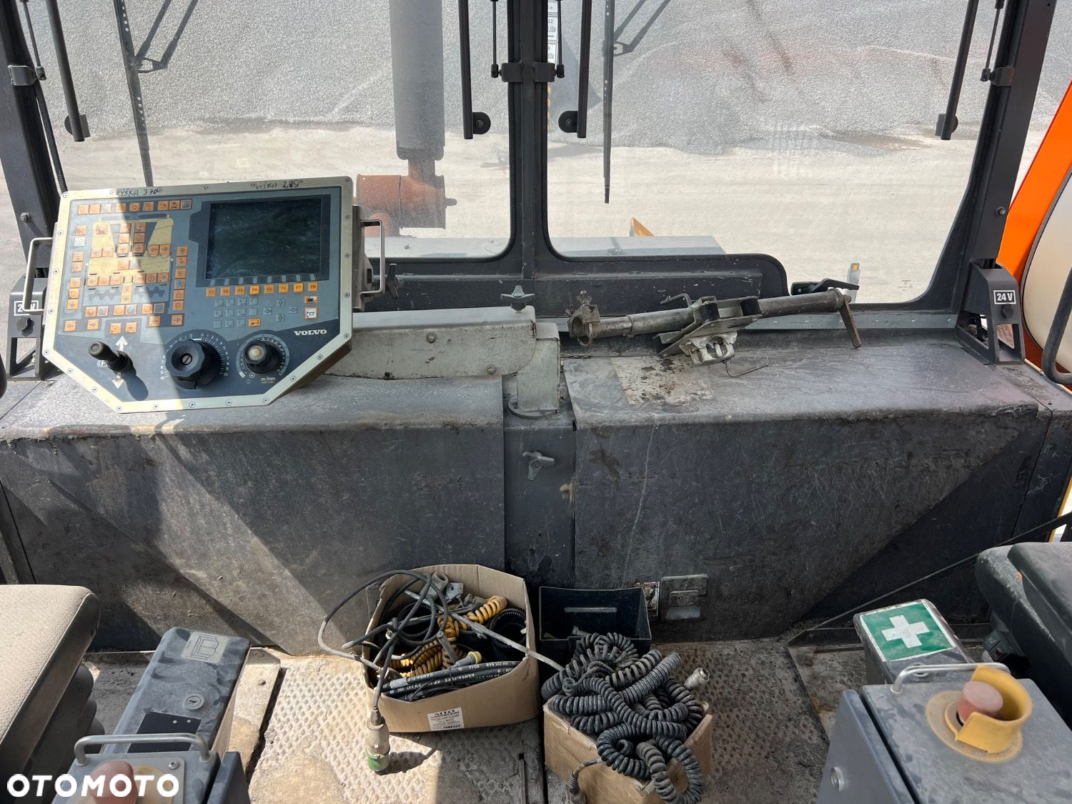 Volvo Abg P 7820 C - 9