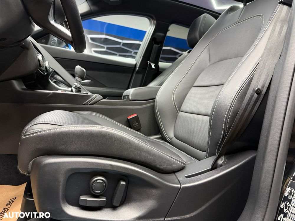 Jaguar E-Pace D165 R-Dynamic SE - 14