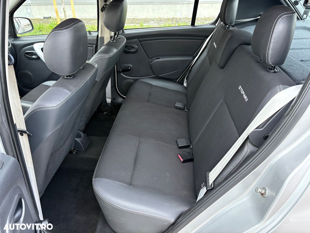 Dacia Sandero 1.5 DCI Stepway II - 9