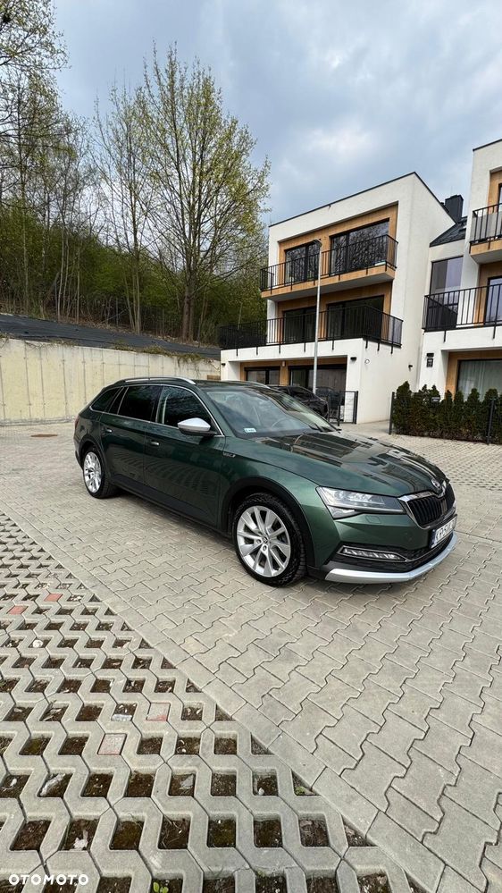 Skoda Superb 2.0 TDI SCR 4x4 Scout DSG - 1