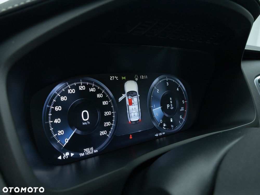 Volvo XC 90 B5 D AWD Ultimate Dark - 17