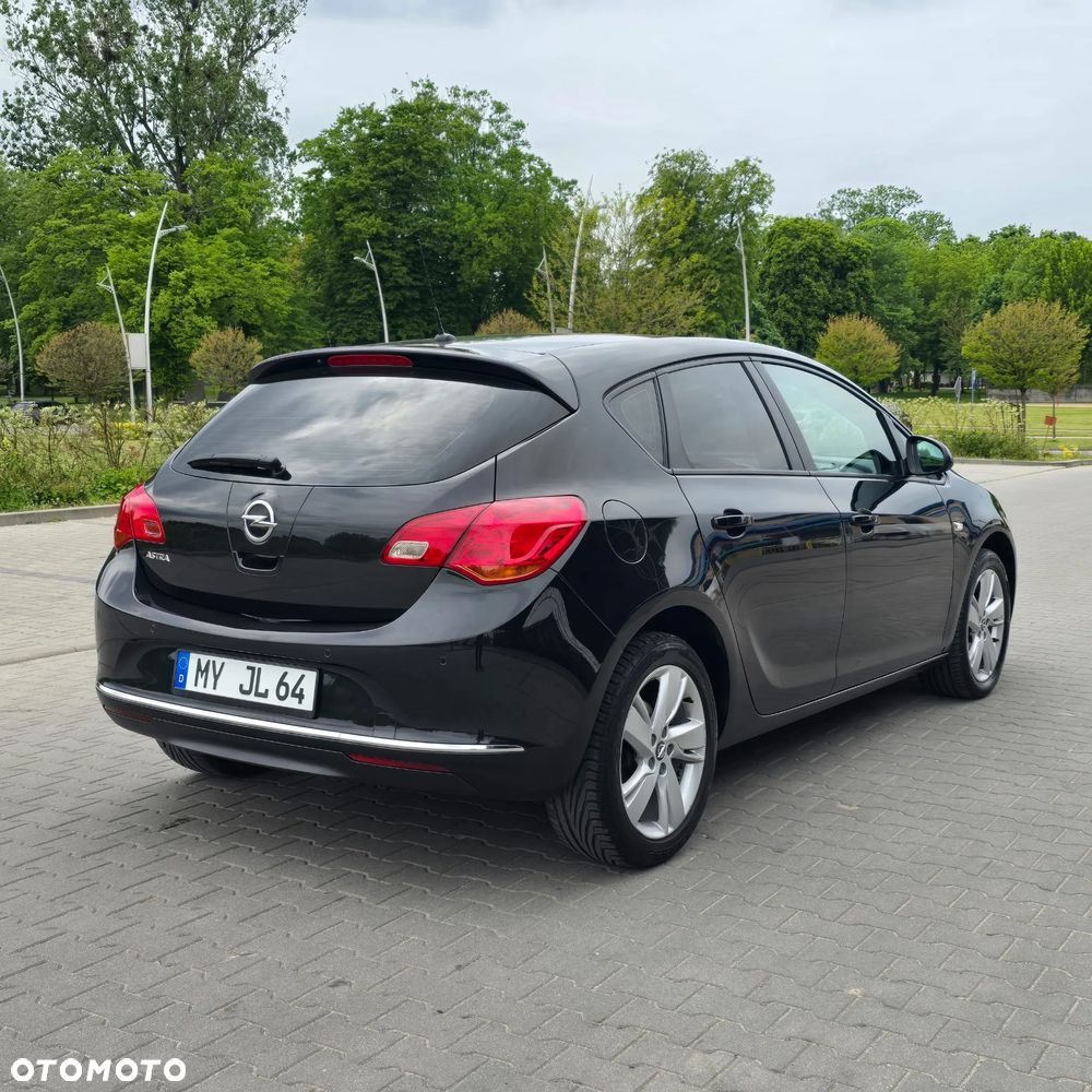 Opel Astra 1.4 Selection - 14
