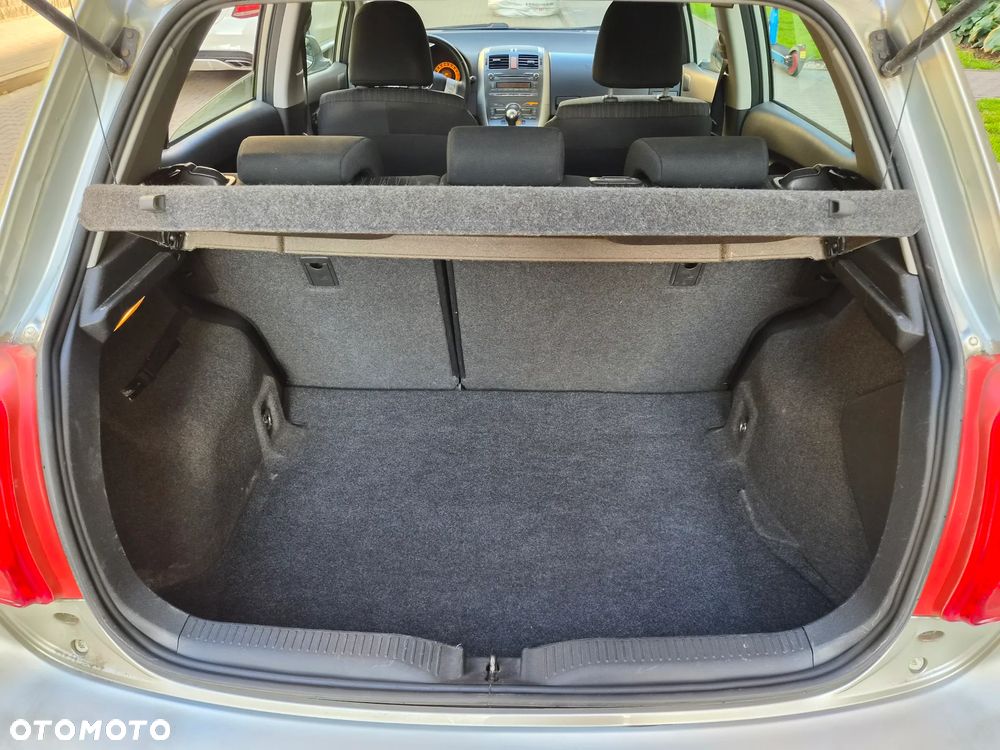 Toyota Auris 1.6 VVT-i Sol - 14