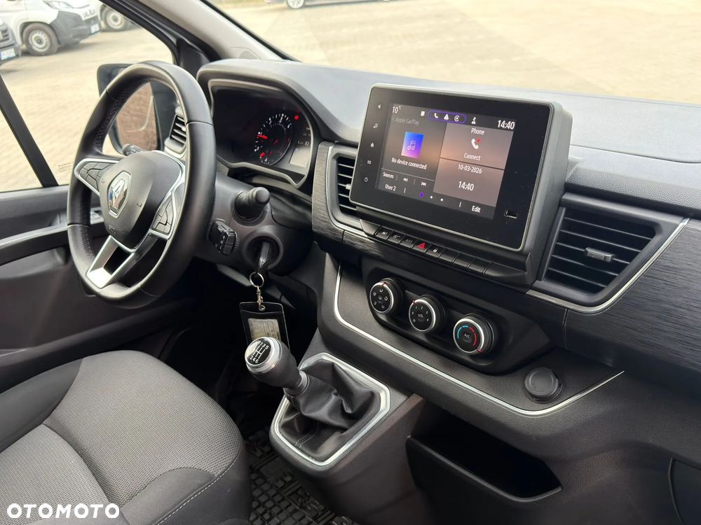 Renault Trafic - 18