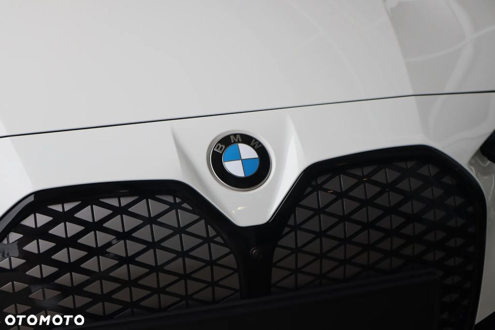 BMW i4 - 9