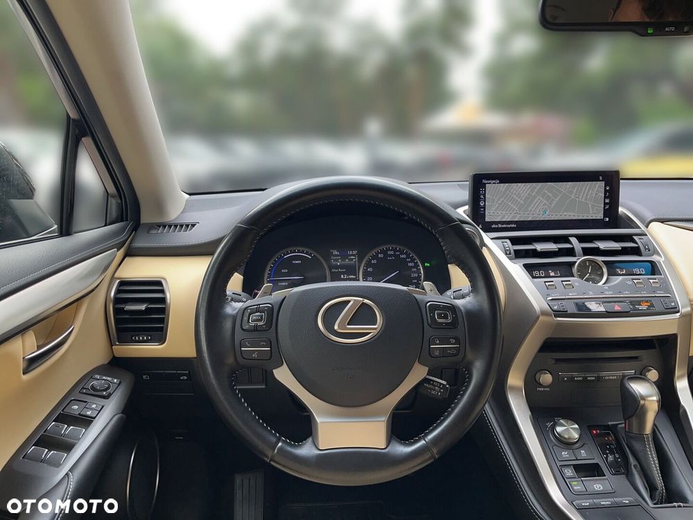 Lexus NX 300h Comfort AWD - 7