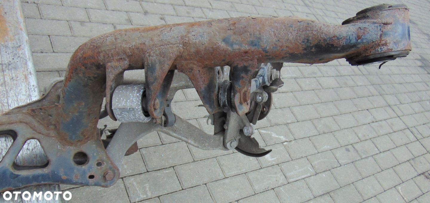 BELKA OŚ ZAWIESZENIE TYŁ AUDI A4 B8 KOMBI EUROPA - 8