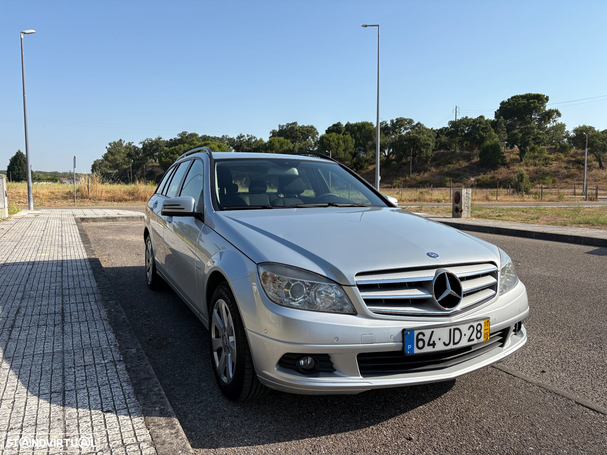 Mercedes-Benz 220 - 7