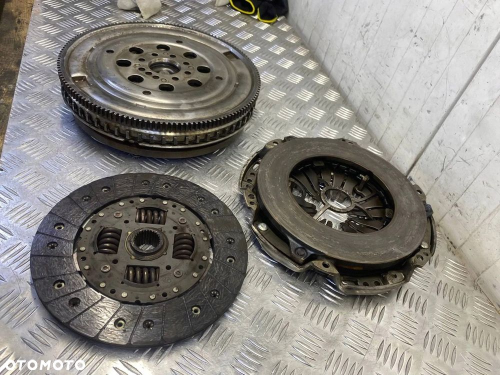 SPRZĘGŁO DWUMASA LUK MERCEDES SPRINTER W906 2.2 CDI 415066010 324056210 - 9