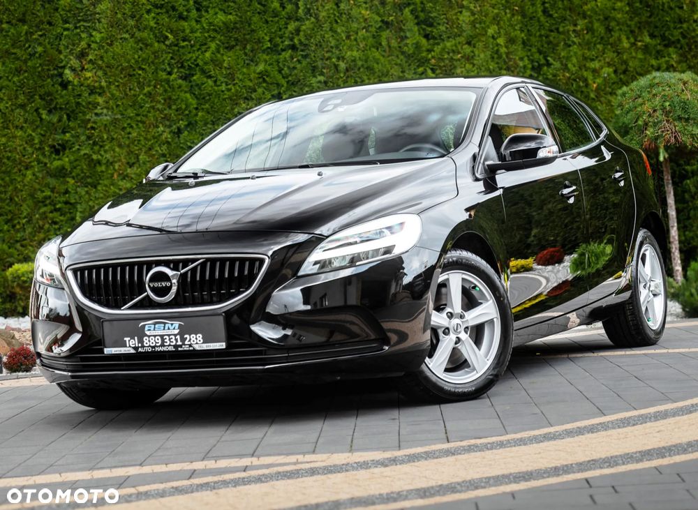 Volvo V40 T2 Drive-E Momentum - 1