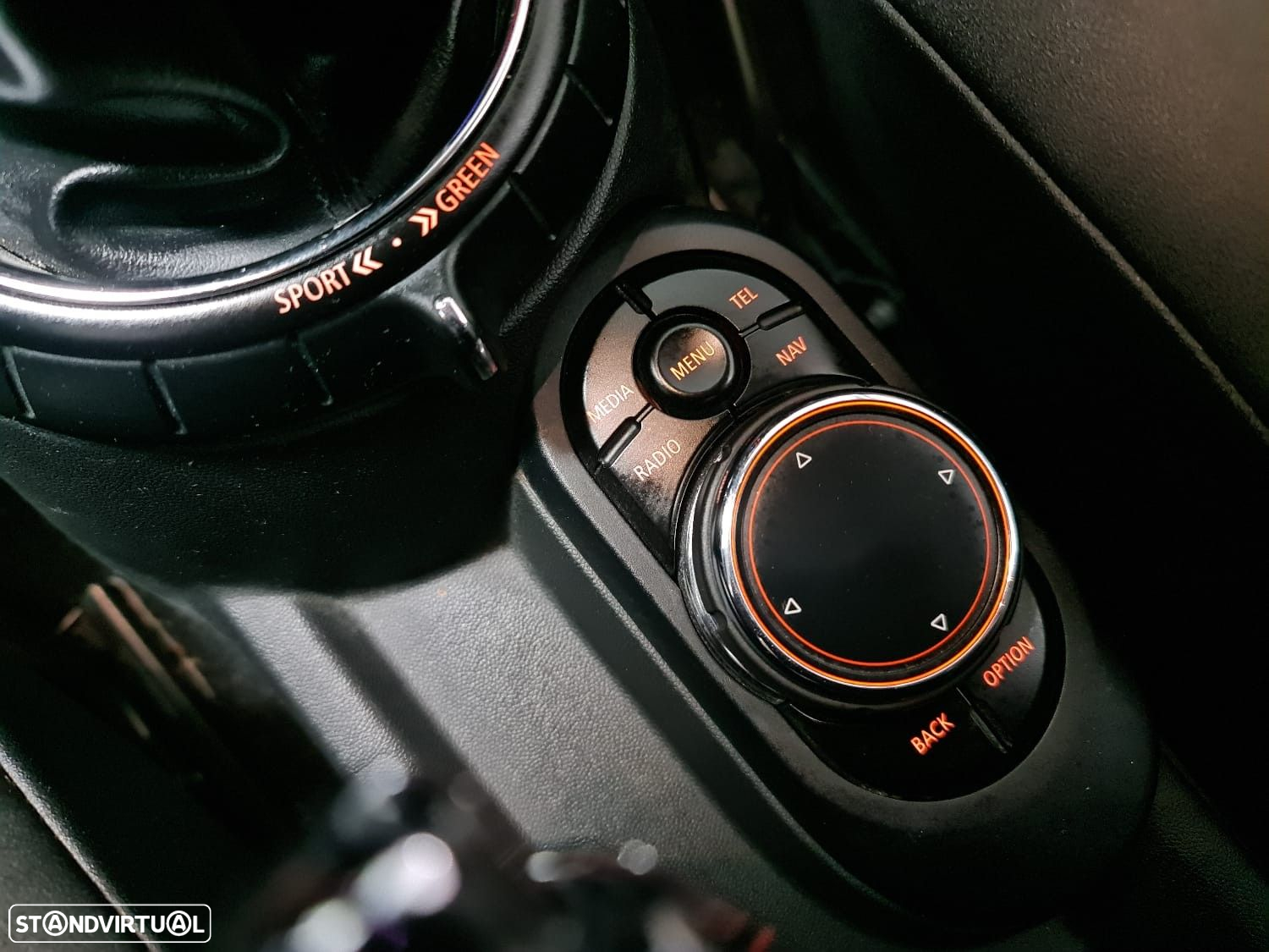MINI 3 Portas Cooper D - 19