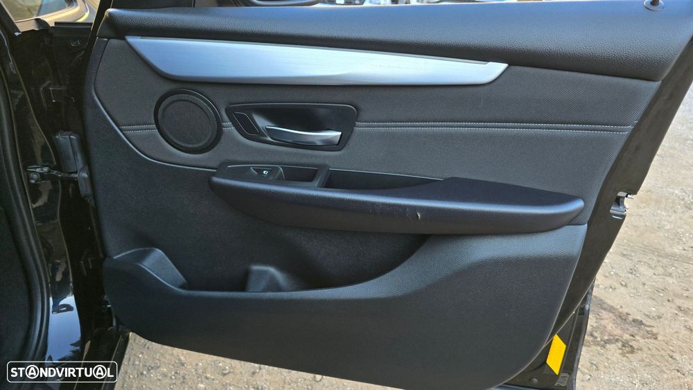 BMW 216 Active Tourer d Advantage - 42