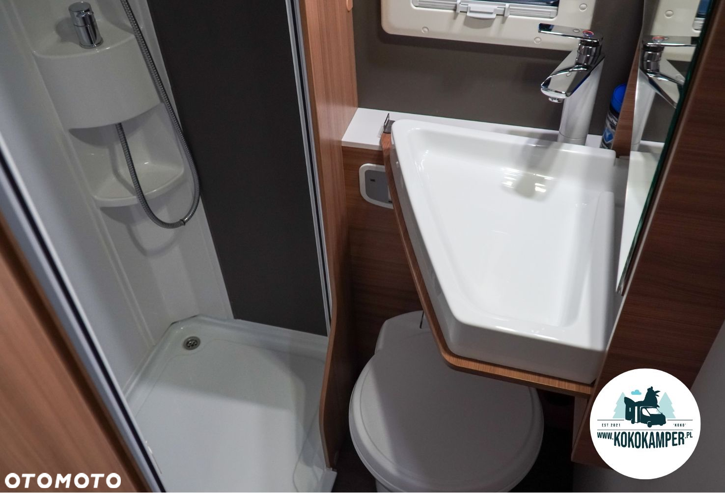 Adria CORAL XL AXESS 600 DP - 12