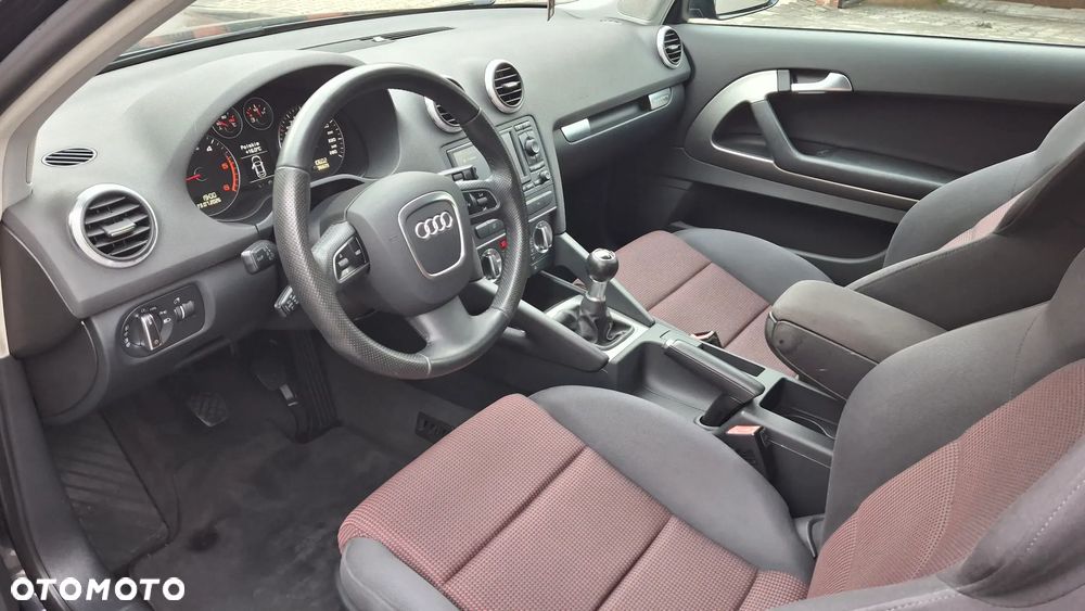 Audi A3 3-drzwiowe 2.0 TDI DPF quattro S line Sportpaket - 25