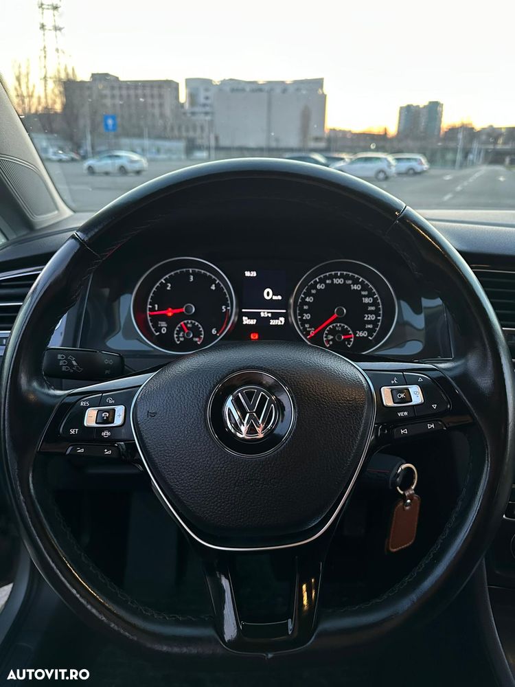 Volkswagen Golf 1.6 TDI Comfortline - 7