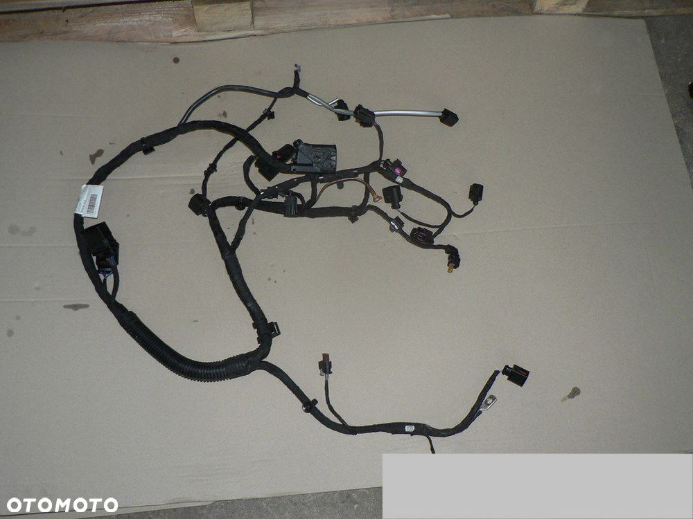 DW VW UP WIĄZKA SILNIKA 04C972612S