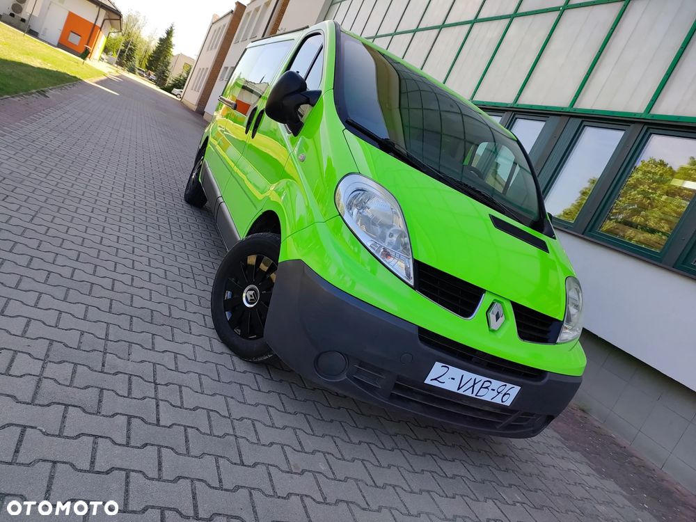 Opel Vivaro - 1